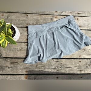 Lululemon skirt size 12